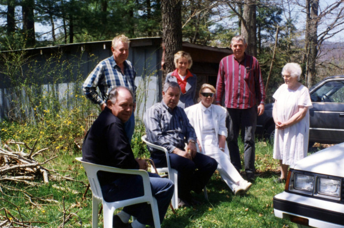 (L to R) Jack, Roger, Joe, unkn, Eleanor, Larry, Juniata Ingram at Ingram house in Arden NC Apr 18 1993