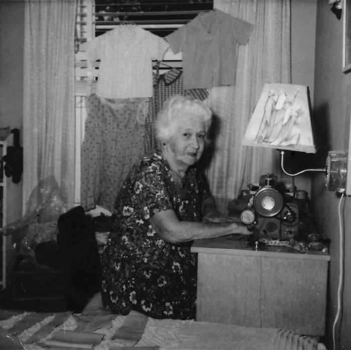 Elizabeth Zugelter (Gumbinger) at daughter Ruths home