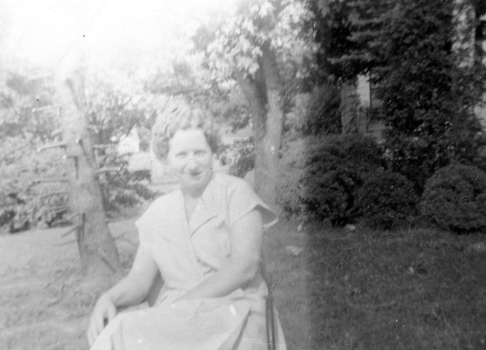 Lois Johnson (Sherrod)