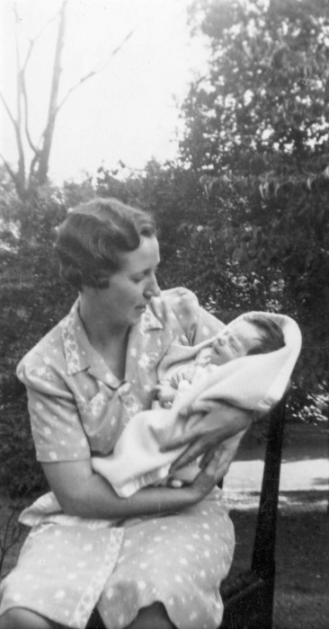 Lois Johnson (Sherrod) with Anne Norburn, 1942