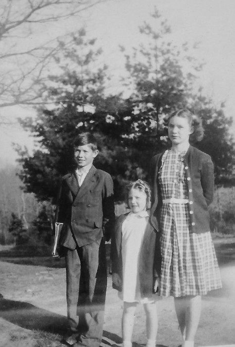 (L to R) Joe, Elizabeth, Mary Ingram